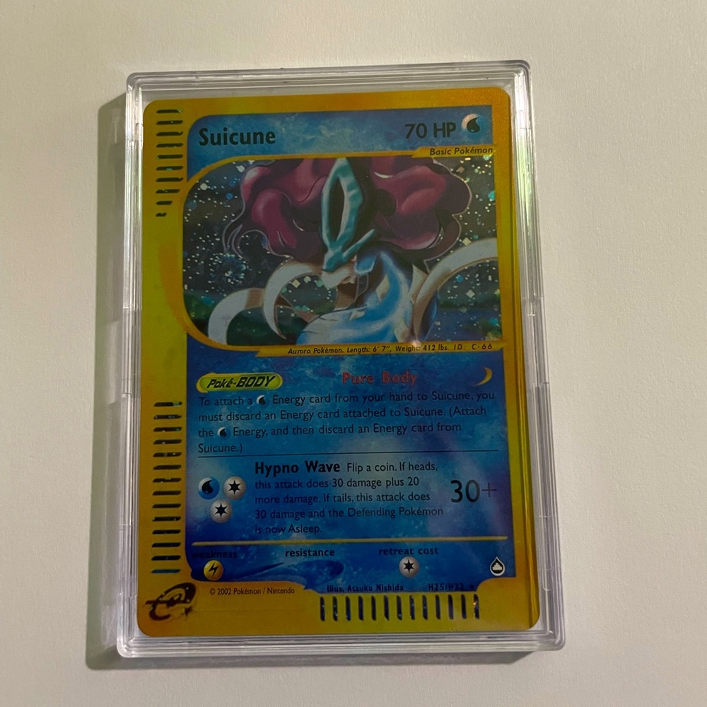 Suicune H25/H32 holo Pokémon trading card